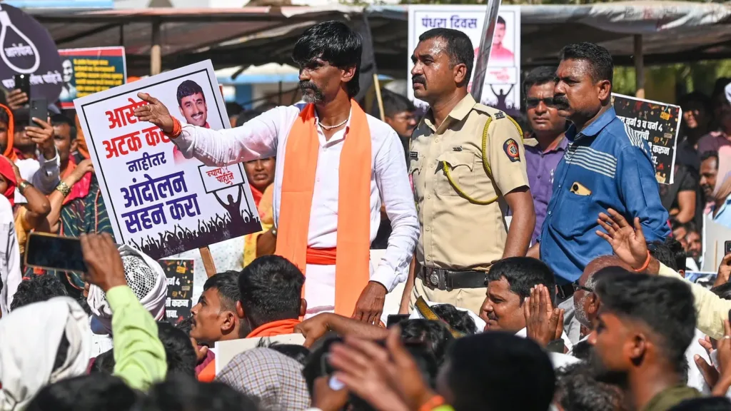 Beed-Sarpanch-Murder-18_1735401951793_1735401966744