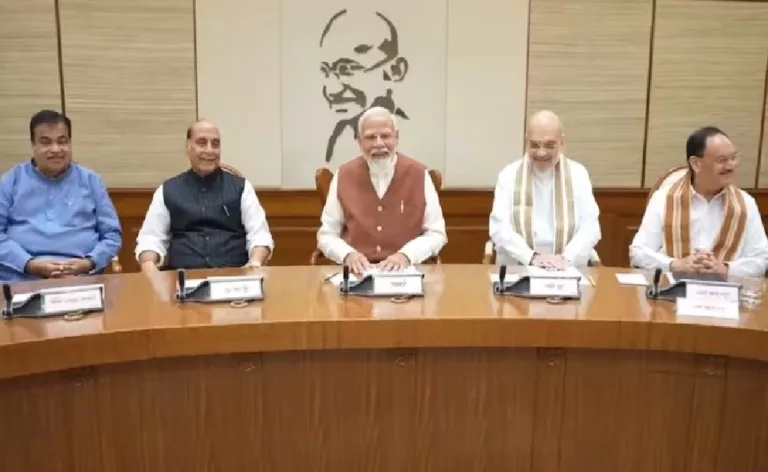 Cabinet Decision : देशातील कोट्यवधी शेतकऱ्यांना मोदी सरकारचे मोठे गिफ्ट; पहिल्याच कॅबिनेटमध्ये घेतले महत्वाचे निर्णय