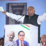 Mallikarjun Kharge on Mahakumbh : गंगेत डुबकी मारुन गरिबी दूर होणार का? मल्लिकार्जुन खर्गेंनी उडवली महाकुंभ स्नानाची खिल्ली