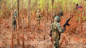 Naxal Encounter Breaking : छत्तीसगडच्या सुकमा आणि बीजापूरमध्ये मोठी कारवाई; चकमकीत 3 नक्षलवादी ठार