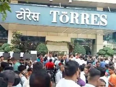 Torres Scam : 11% जालसाजों ने करोड़ों रुपये चुराए और टोरेस कार्यालय रातों-रात बंद हो गया, शिवाजी पार्क में निवेशकों की तलाश की गई