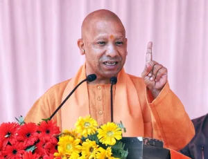 Yogi Adityanath : वक्फ बोर्डाने बळकावलेली सर्व जमीन परत घेणार, योगी आदित्यनाथ यांची घोषणा